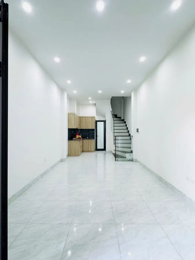 BÁN NHÀ NGỌC THỤY 30M² – 5 TẦNG ĐẸP – CÁCH 10M RA Ô TÔ TRÁNH – NGÕ THÔNG HỒNG TIẾN – GIÁ 7.98 TỶ