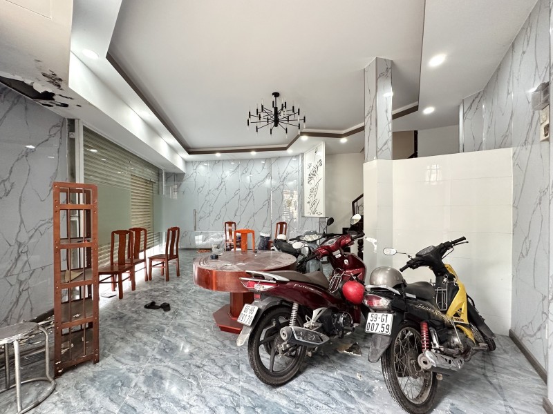 BÁN NHÀ MẶT TIỀN 52M2 4 TẦNG NGANG 6M KD ĐỈNH NGUYỄN THƯỢNG HIỀN 6,6 TỶ.