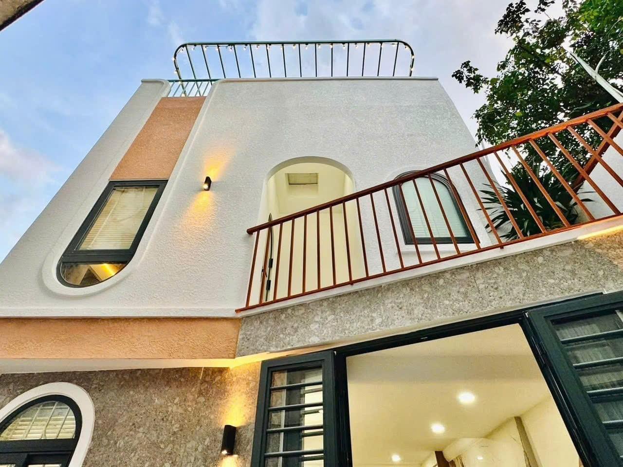 Bán nhà Xô Viết Nghệ Tĩnh, P.25, Bình Thạnh, 5.2x8.5m, 1 trệt, 1 lầu, 6.x tỷ, TL