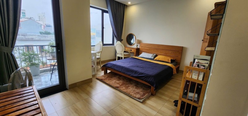 ♥ Kiệt 5m sát Chế Lan Viên đi bộ tắm Biển, 130m2, 4 tầng, 2 mặt thoáng, 7PN, 16.5 tỷ