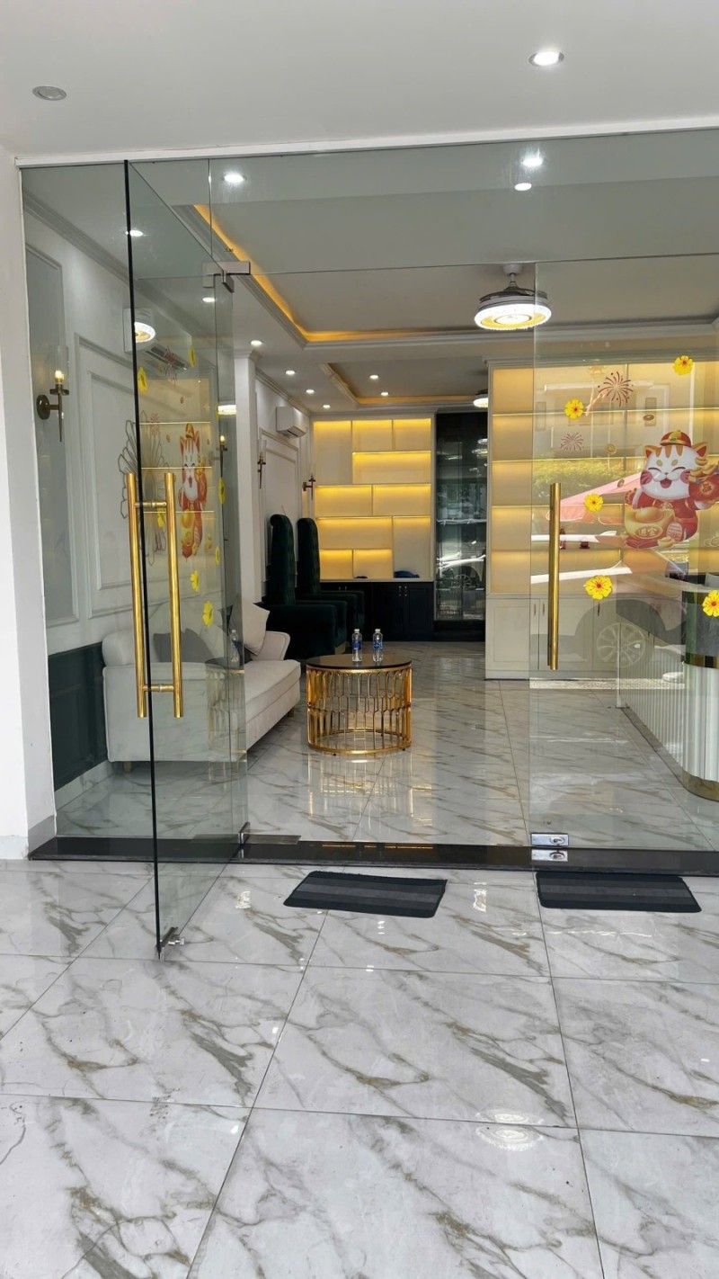 ♥ Mặt Tiền Điện Biên Phủ, 100m2, 4 tầng, Thang Máy, Kinh doanh cực VIP