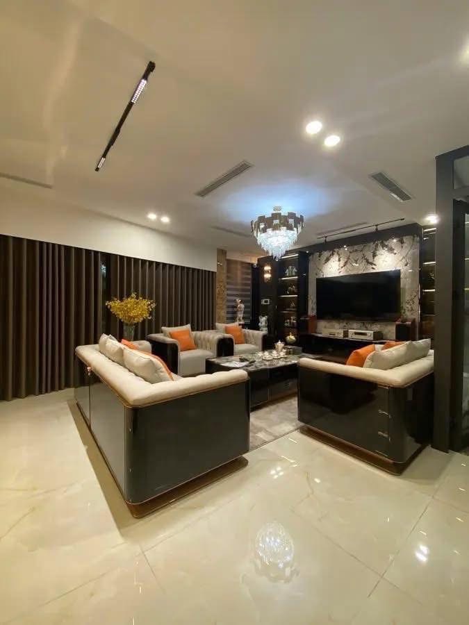 NHÀ 6 TẦNG, VỊ TRÍ ĐẸP, NGÕ THÔNG, GARA Ô TÔ, VỪA Ở VỪA KINH DOANH PHỐ TRUNG KÍNH CHỈ 22 TỶ.