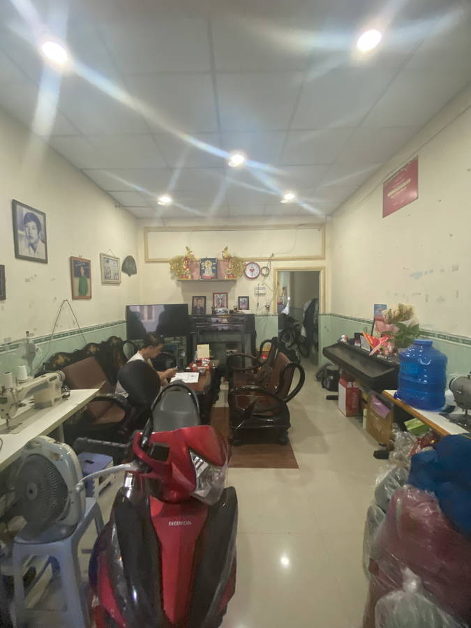 Bán căn nhà hẻm nguyễn thị sóc ngay chợ đầu mối hóc môn