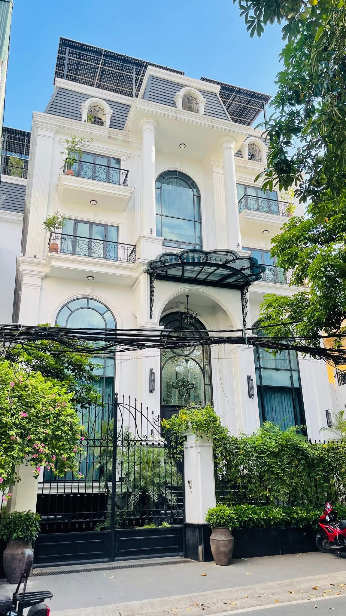 BIỆT THỰ XANH NGÕ VIP PHỐ ĐỘI CẤN – SÂN VƯỜN XANH MÁT, HÀNG XÓM ĐẲNG CẤP, TRUNG TÂM BA ĐÌNH – 110M², MT GẦN 8M, DỊCH VỤ KHÁCH QUỐC TẾ