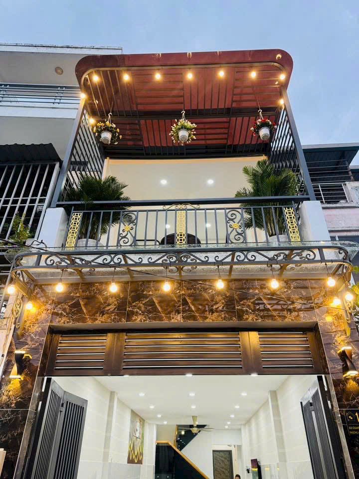 Siêu Phẩm Gò Vấp Giáp Tân Bình - 68m² - 2 Tầng - Có Phòng Ngủ Tầng Trệt - Giá Chỉ 6,450 Tỷ TL Nhà Mới Xách Valy Vào Ở Luôn - Dân Trí Tốt
