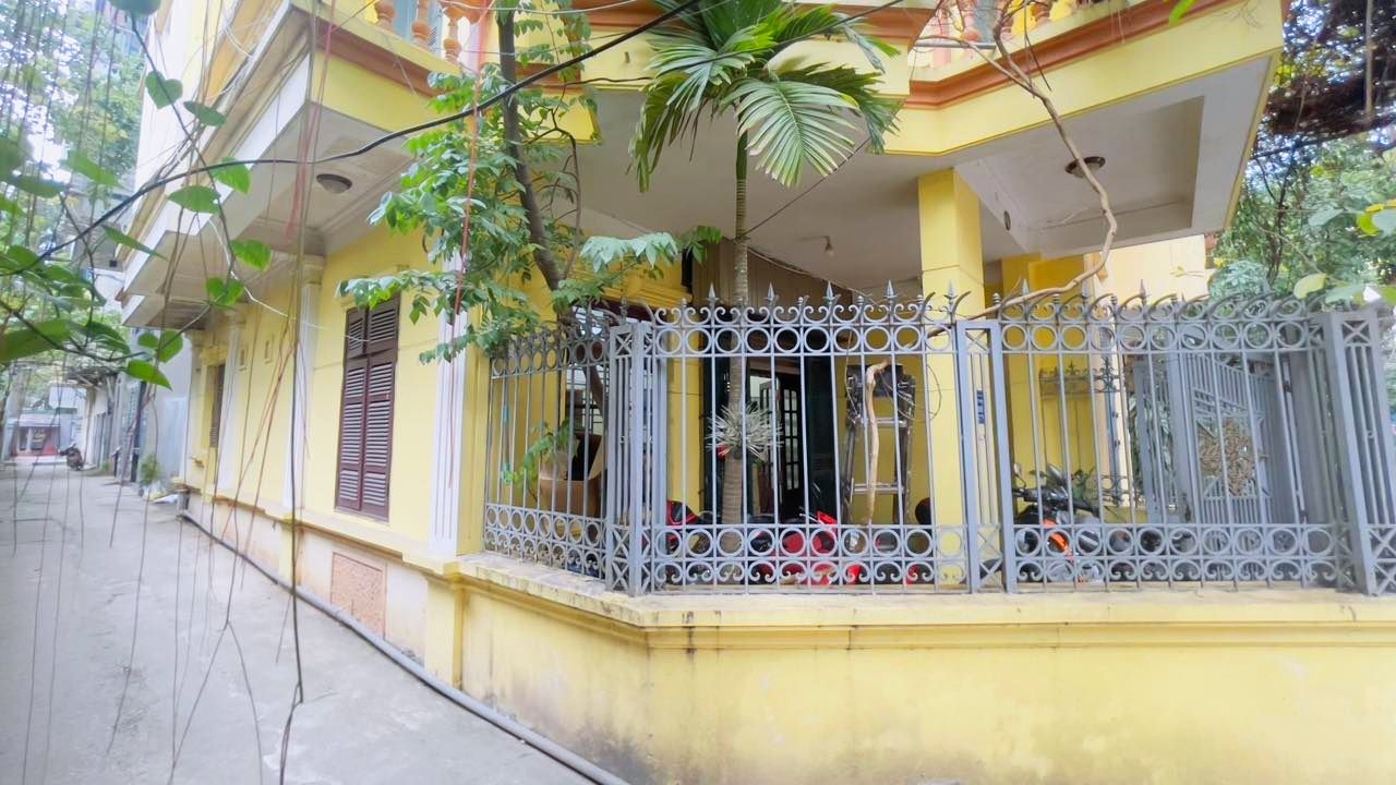 HOÀNG QUỐC VIỆT, BẮC TỪ LIÊM - 54M2 - 4 TẦNG - 17 TỶ - Ô TÔ TRÁNH - KINH DOANH - LÔ GÓC 2 MẶT THOÁNG