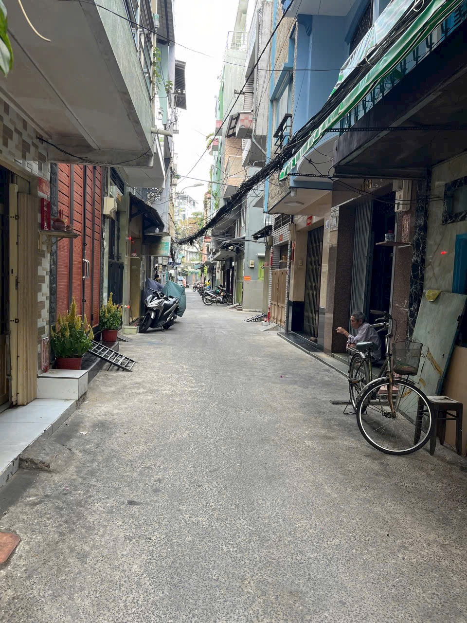 BÁN CĂN HỘ DỊCH VỤ 12 PHÒNG NGUYỄN TIỂU LA P5 Q10- DOANH THU ỔN ĐỊNH - GIÁ 8.9TỶ