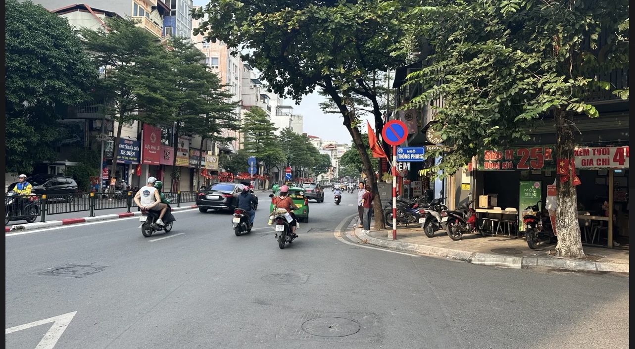 TÔN ĐỨC ĐỨC THẮNG, NGÕ THÔNG PHONG: LIỀN QUỐC TỦ GIÁM, BÊNH VIỆN, TRƯỜNG HỌC CÁC CẤP….. KHU PHÂN LÔ CÁN BỘ CAO CẤPNHÀ ĐẸP LUNG LINH.THOÁNG TRƯỚC SAU