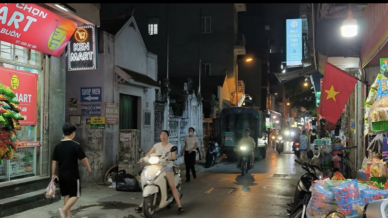 BÁN NHÀ MẶT PHỐ KINH DOANH NHỘN NHỊP-Ô TÔ TRÁNH-7 TẦNG THANG MÁY-NỘI THẤT CAO CẤP