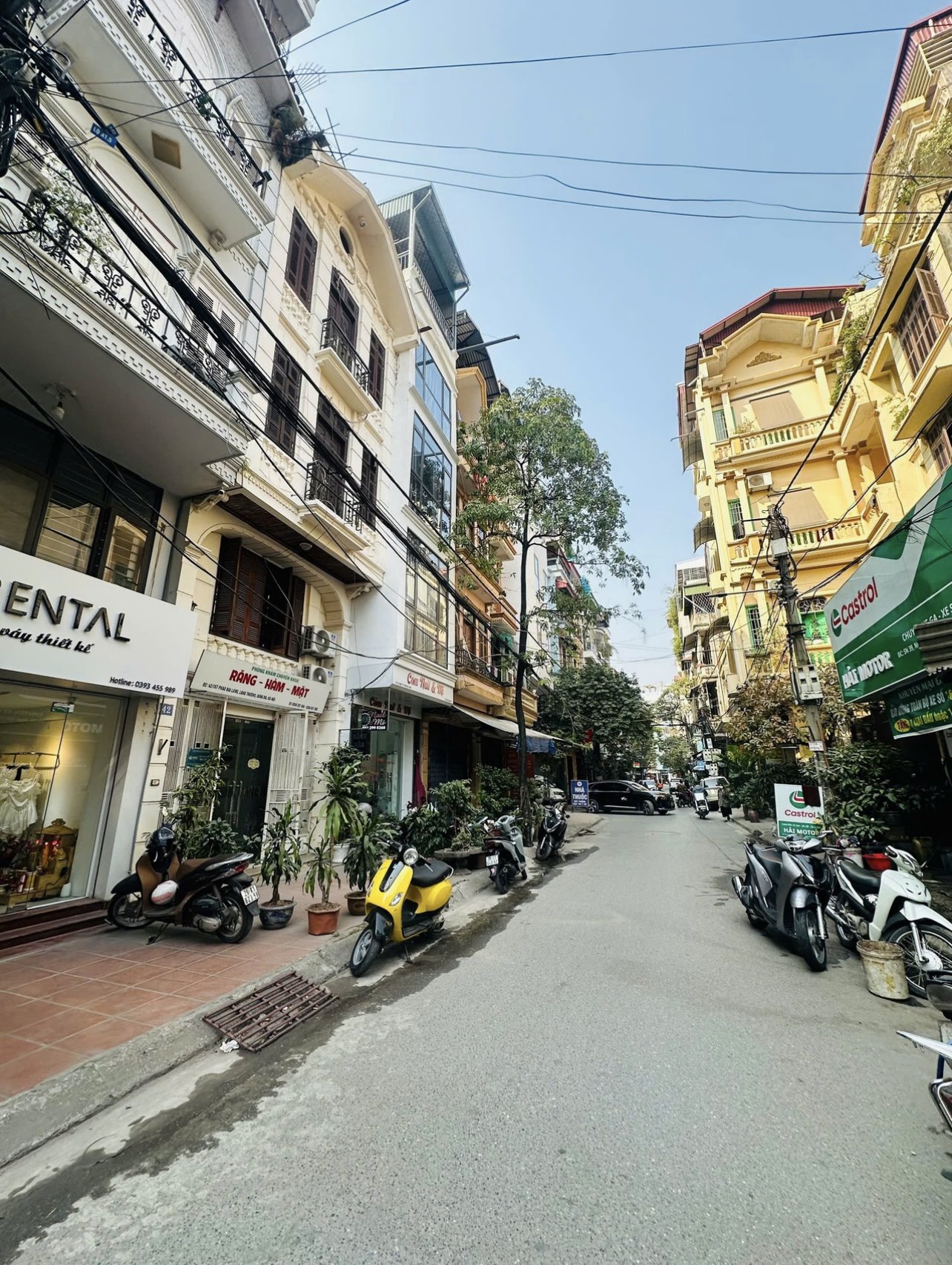 BÁN NHÀ PHÂN LÔ VỈA HÈ - 2 MẶT THOÁNG MỞ CỬA - KINH DOANH ĐỈNH - GIAO THÔNG THUẬN TIỆN- GẦN CÁC TRƯỜNG ĐH LỚN