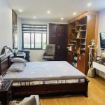 90m2 - 6