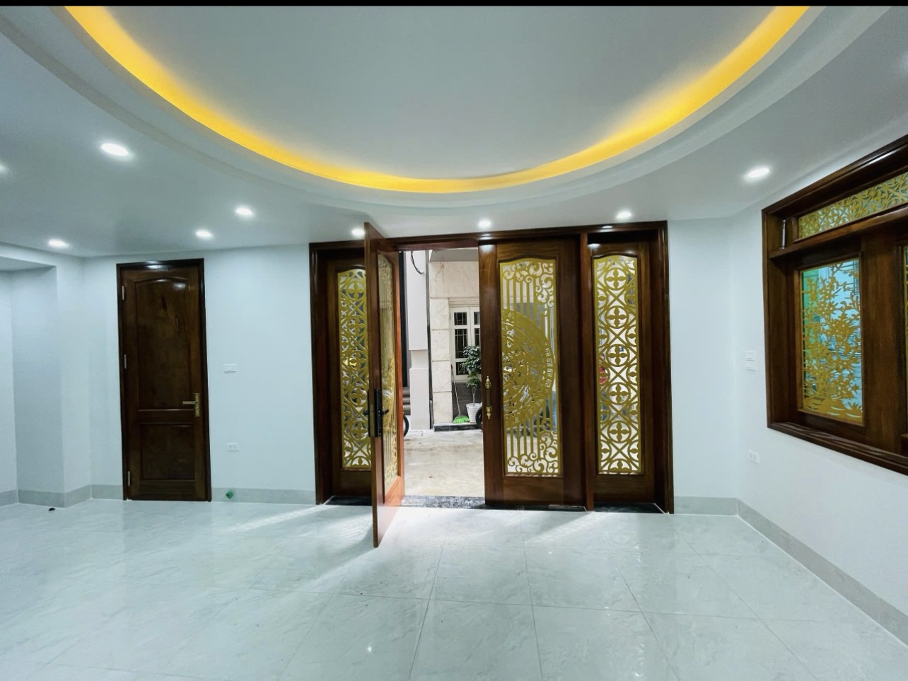 BÁN NHÀ VIP BA ĐÌNH - MẶT NGÕ Ô TÔ - LÔ GÓC 7 TẦNG THANG MÁY - 10M RA MẶT NGÕ KINH DOANH