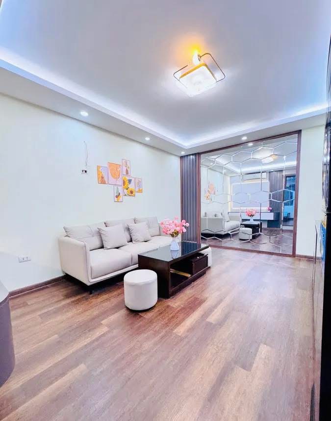 BÁN CĂN HỘ TẬP THỂ HỒNG MAI HAI BÀ TRƯNG - 75M 2PN 2 WC - HƠN 3 TỶ SỔ ĐỎ TO NHÀ ĐẸP Ở NGAY GẦN BÁCH KINH XÂY