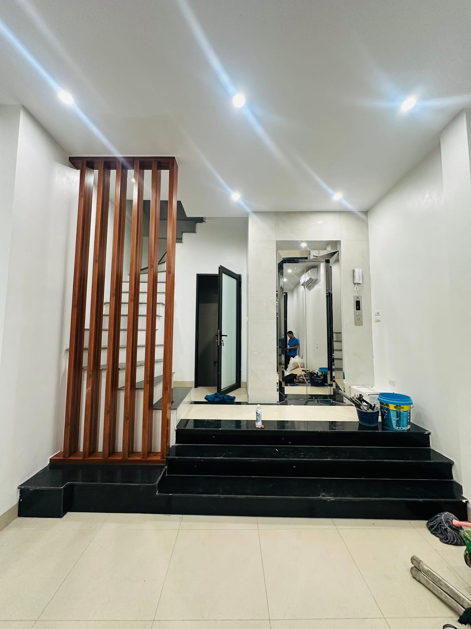 BÁN NHÀ PHÂN LÔ KIM ĐỒNG HOÀNG MAI - 45M 6T MT 4.2M - VỈA HÈ Ô TÔ TRÁNH KINH DOANH VĂN PHÒNG GẦN BẾN XE GIÁP BÁT