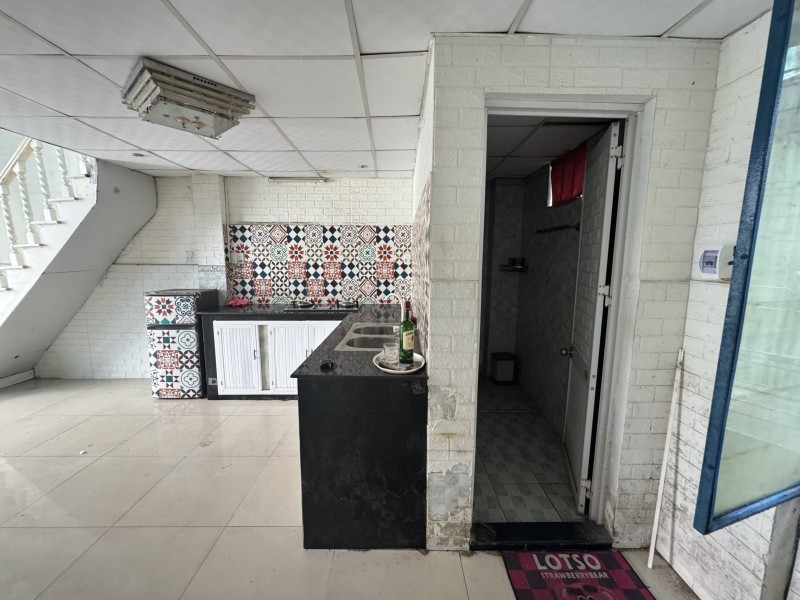 ♣ Nhà 2 Mặt Kiệt Ô tô thẳng thông Núi Thành, gần Quảng Trường, 3.x tỷ