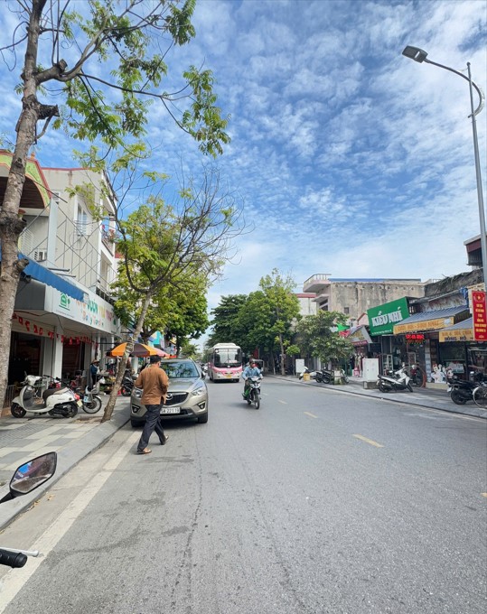 Bán Nhà Mặt Đường 213m² có Không Gian – Vừa Kinh Doanh, Vừa Nghỉ Dưỡng Tại Trần Thành Ngọ, Kiến An