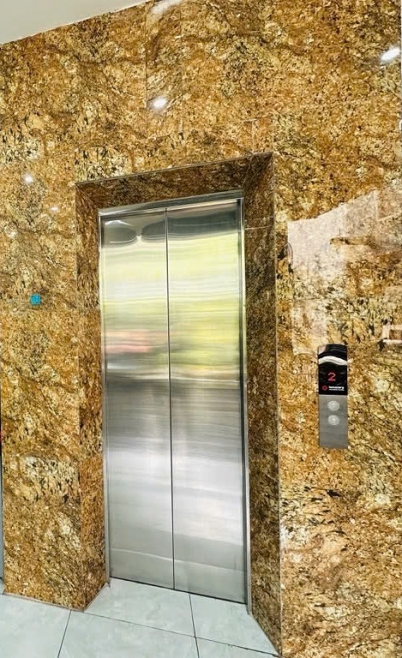 100m2 - 1