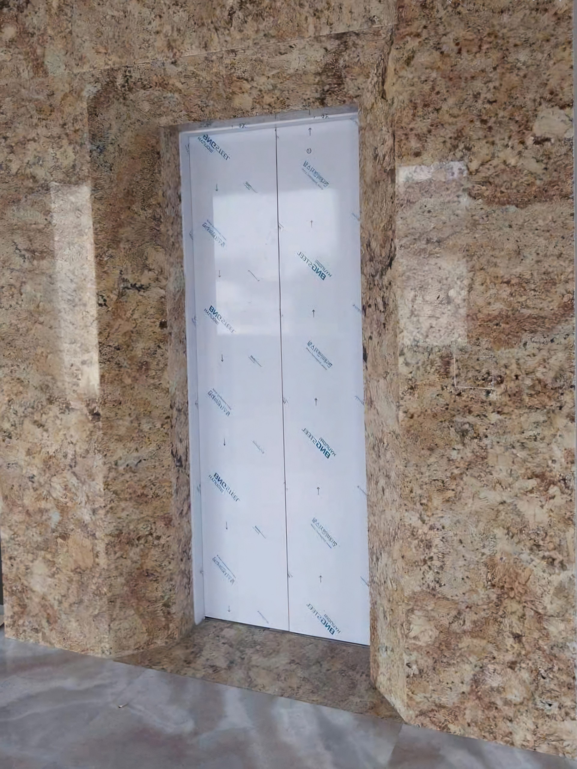 Cho thuê Nhà căn góc, mới, thang máy, 119m2_ 4T; vỉa hè, Đội Cấn-46 Tr