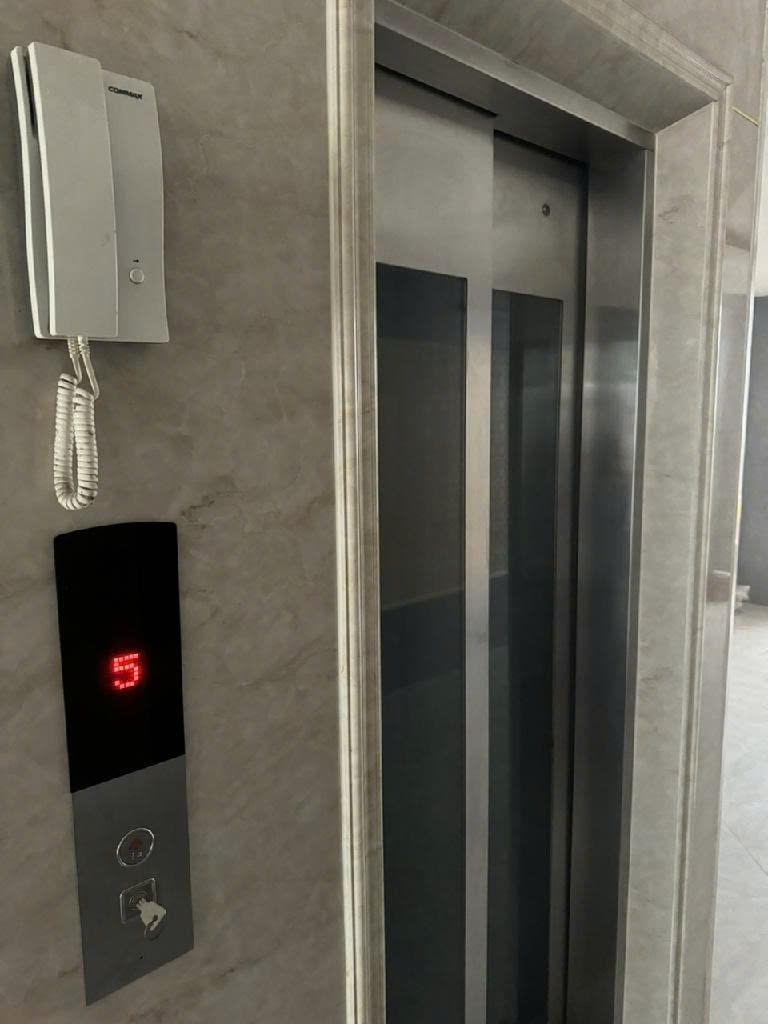 Nhà tôi cho thuê Nhà căn góc, mới, 108m2_ 4T; vỉa hè, Thái Thịnh-33 Tr