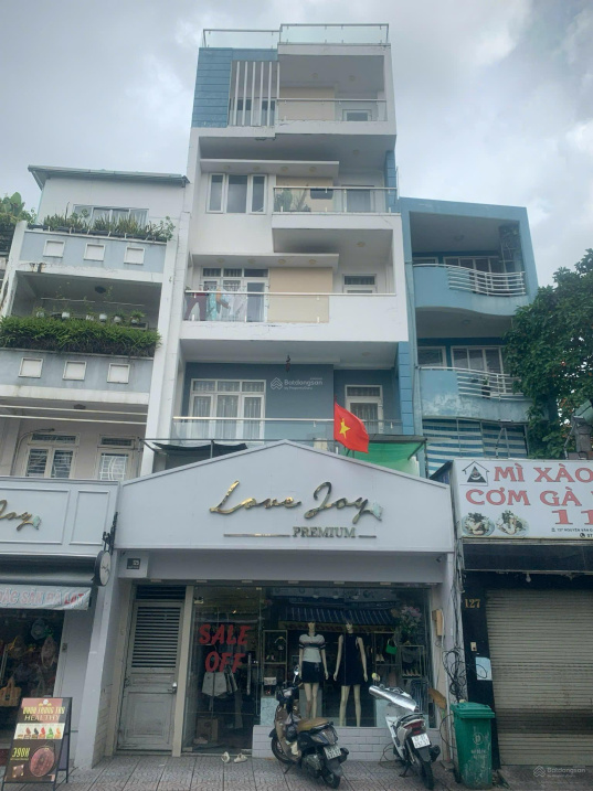 Bán tòa nhà mặt tiền CHDV: Có 9 CHDV và mặt bằng cho thuê, giá 22,5 tỷ, HĐT: 45 tr/tháng