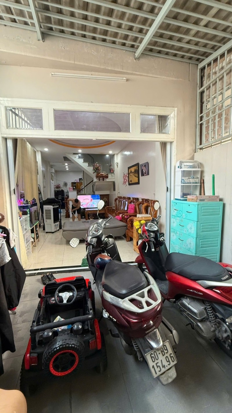 Bán nhà đường Số 2, P. Tăng Nhơn Phú B, Thủ Đức, TP HCM, DT 60m2, 2 tầng, 2PN. Sổ hồng riêng, giá 6.25 tỷ.