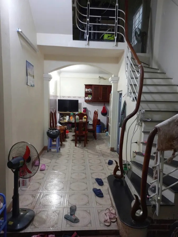 BÁN NHÀ PHỐ TRẦN QUỐC VƯỢNG – CẦU GIẤY – 32M² – 4 TẦNG – MT 3.4M – GIÁ 7.7 TỶ