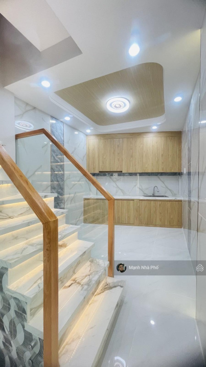 Bán nhà HXH Ni Sư Huỳnh Liên, phường 10, Tân Bình - 3 tầng - 32m2 (3.1m x 11m) giá 4,35 tỷ TL