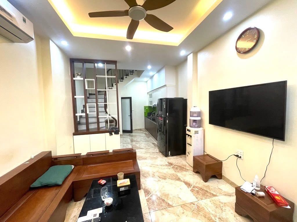 Bán Nhà Ngọc Thụy, Long Biên Ô tô đỗ gần (33m2, 5T chỉ 7,15 tỷ)