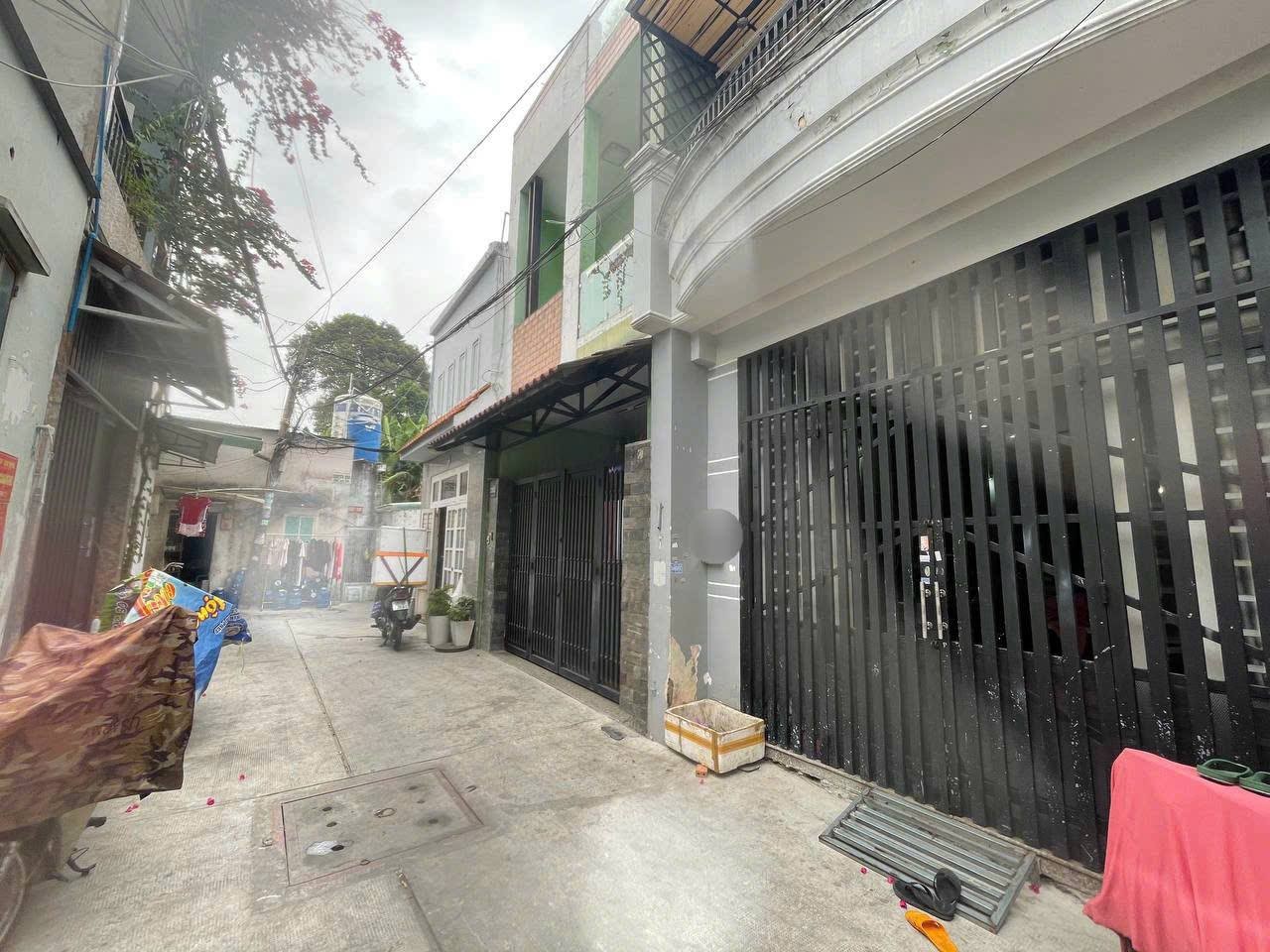 Bán nhà Đường Gò Dầu, Tân Phú - 60m2, A4, 3T - Hẻm xe hơi vào nhà