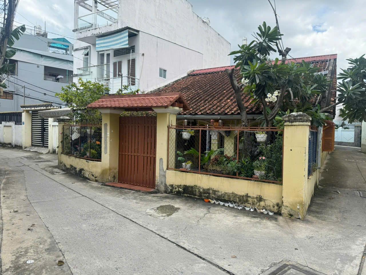 **Bán nhà hxh đường Bạch Đằng** p2; Tân Bình; 140m2, cạnh sân bay