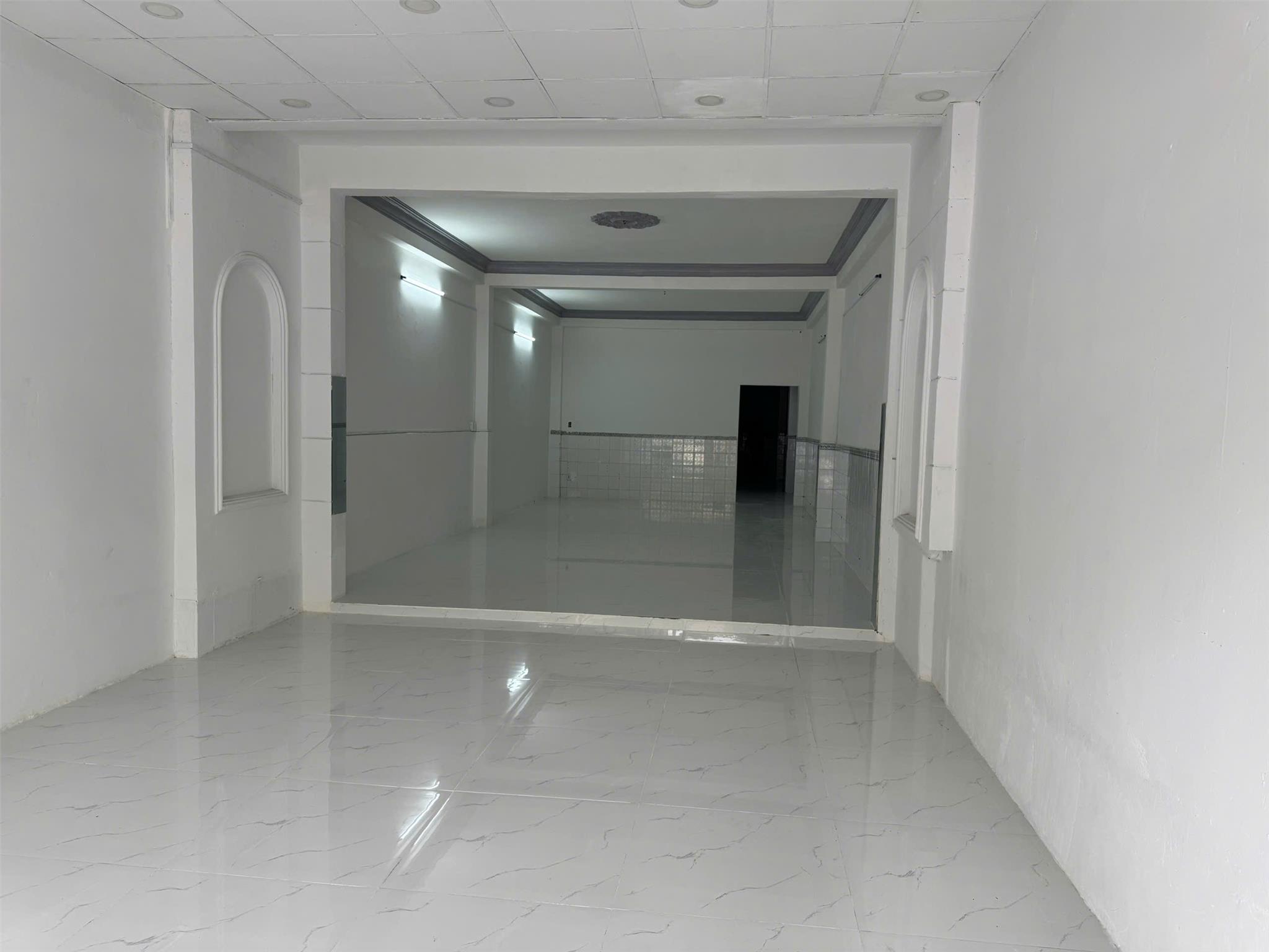 **Bán nhà MT Âu Cơ** p14 quận Tân Bình; 4* 25, 115m2 - 18,7 tỷ