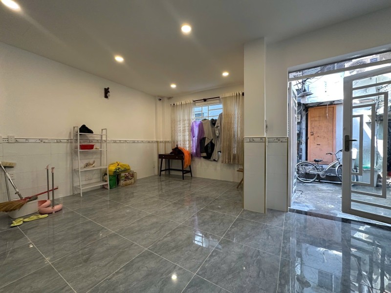 BÁN NHÀ PHÚ NHUẬN HXH 50M2 2 TẦNG NGANG 6M 3 PN SÁT MT PHAN ĐÌNH PHÙNG 6.5 TỶ.