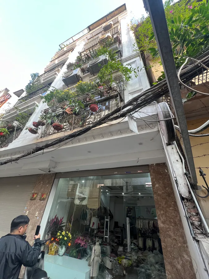 [148] Bán gấp nhà đẹp thang máy phố VIP vừa ở vừa kinh doanh ô tô tránh