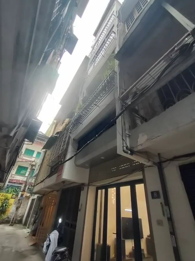 VÍP BÁN NHÀ ĐẶNG TIẾN ĐÔNG , TT ĐỐNG ĐA , PHÂN LÔ - Ô TÔ ĐỖ CỬA NGÀY ĐÊM - NGÕ THÔNG - VÀI BƯỚC RA HỒ - KINH DOANH ONLINE