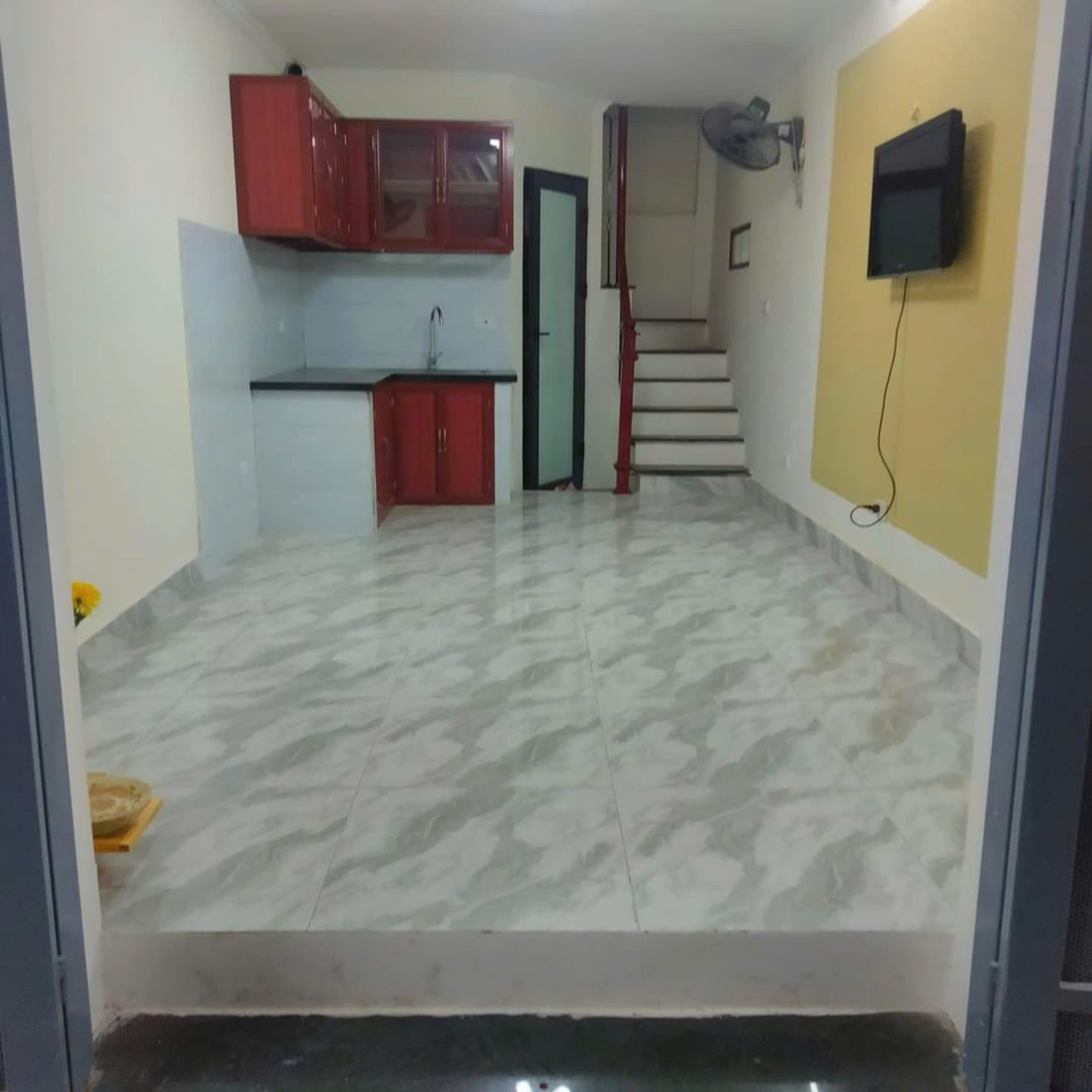 Cho thuê nhà nguyên căn mới 230 Định Công Thượng, 2 tầng x 25m2, 2PN, 7 triệu