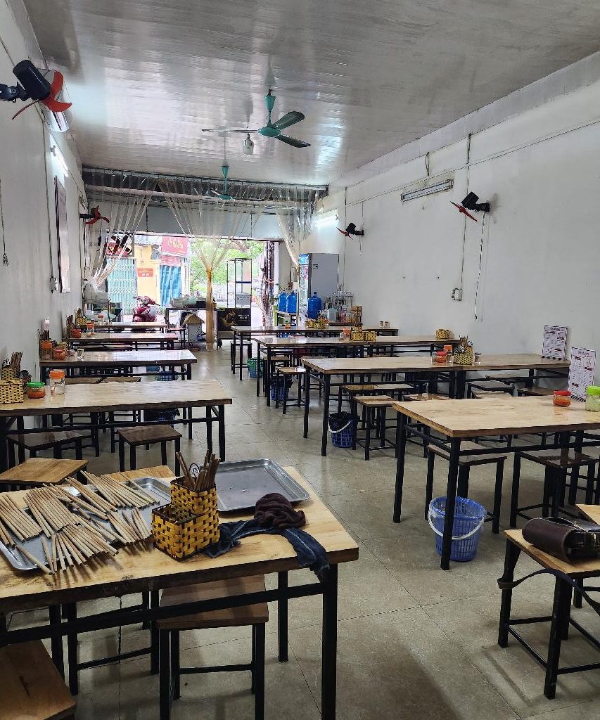 Bán nhà mặt phố Hoàng NHư Tiếp - Kinh doanh- Lô góc- Dân xây 70m 5 tầng 30,x tỷ 9TL)