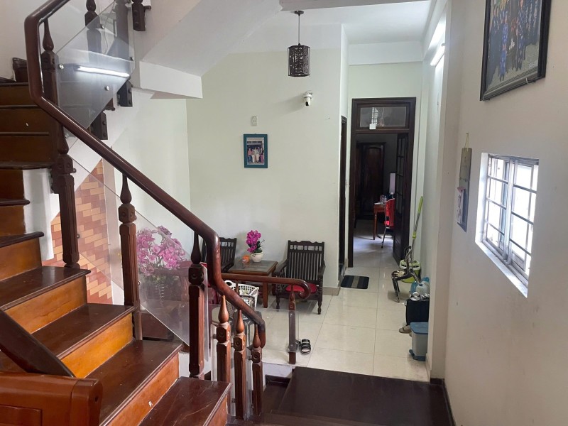 Bán nhà 3 tầng kiên cố mặt tiền Lê Văn Hiến, 82m², đang cho thuê, gần biển Mỹ Khê