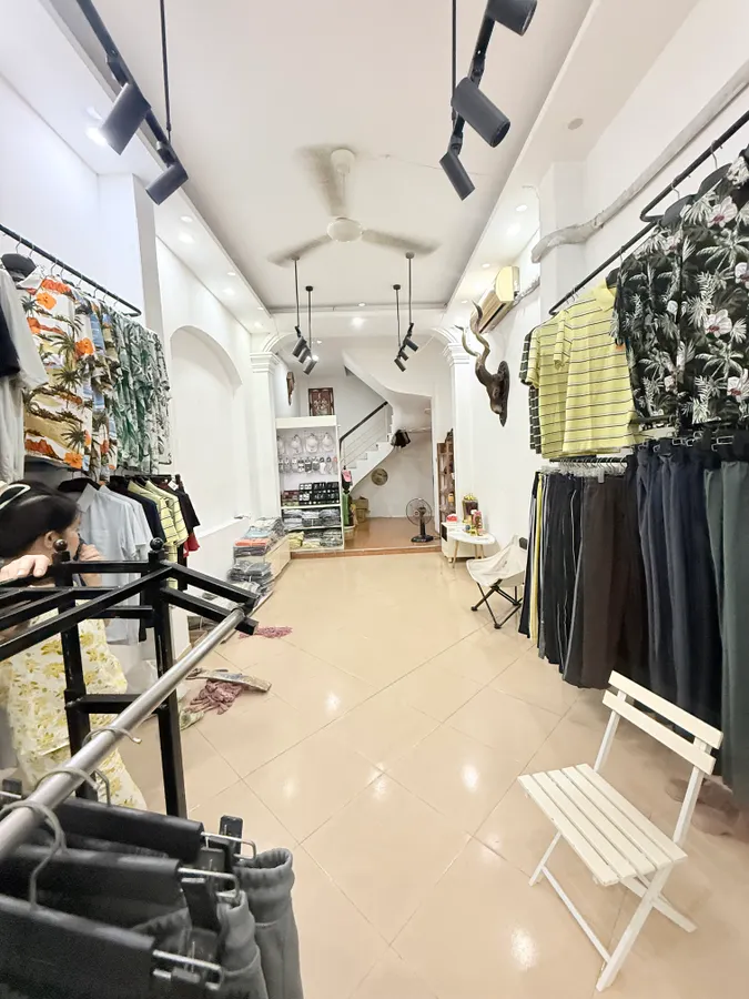 MẶT PHỐ VIP TRẦN QUANG DIỆU, ĐỐNG ĐA - VỈA HÈ Ô TÔ TRÁNH - TẦM TIỀN CỰC KỲ NHIỀU KHÁCH MUỐN MUA MẶT PHỐ - KINH DOANH VÔ ĐỐI