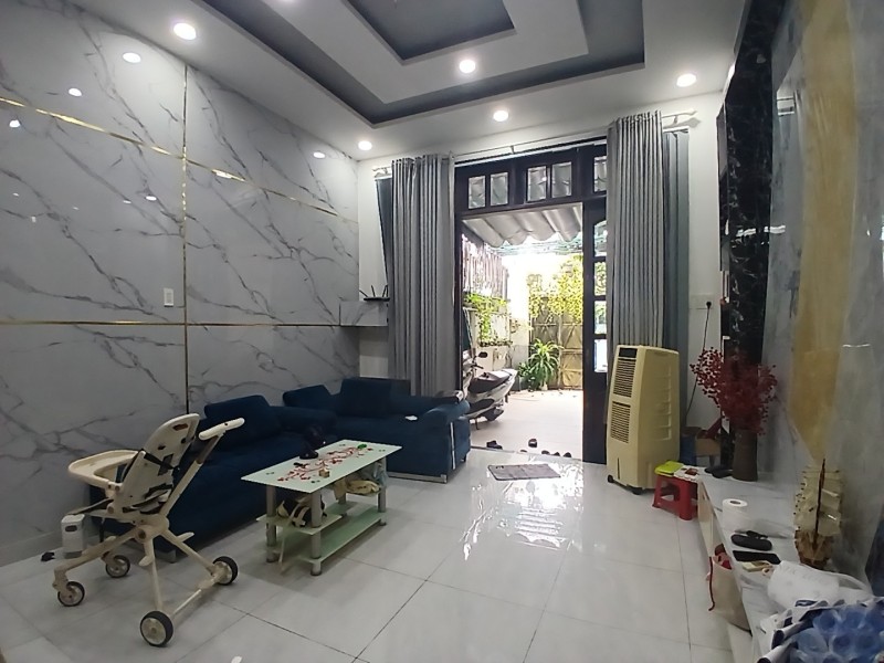 Bán nhà riêng 3 tầng, 89m2, 4PN, đường 102, Tăng Nhơn Phú A, Q.9. TP HCM Sổ hồng, 7.95 tỷ.