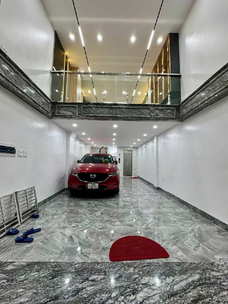 Bán nhà ngõ 299 đường hoàng mai 6 tầng thang máy long lanh phân lô ô tô 7 chỗ vào nhà kinh doanh