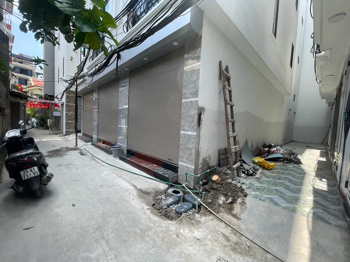 BÁN NHÀ RIÊNG PHỐ Việt Hưng 30M2 X 5 tầng mặt tiền 3.8m,5.9 tỷ Long Biên Hà Nội.