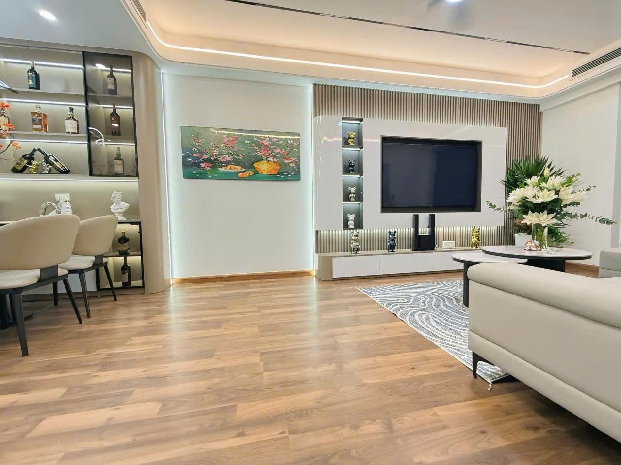 NGUYỄN ĐỔNG CHI , TỪ LIÊM 36-40 M GIÁ 10X TỶ , DÂN XÂY KIÊN CỐ - 2 MẶT NGÕ TRƯỚC SAU - 5M RA MẶT PHỐ - FULL NỘI THẤT.