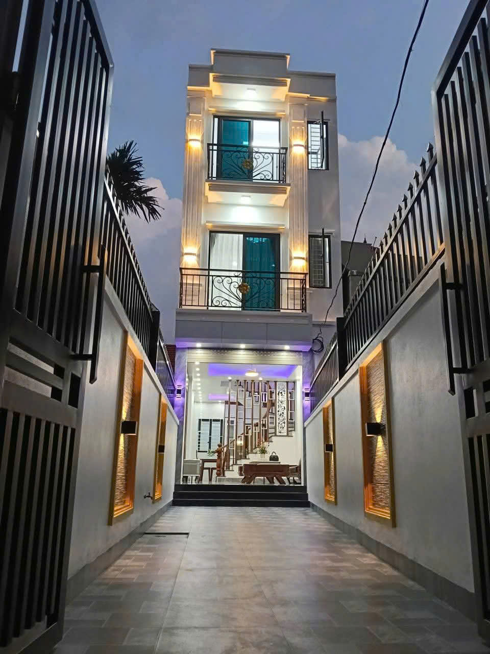 CHÍNH CHỦ CẦN BÁN CĂN NHÀ 3.5 TÂNG Ở ĐỒNG THÁP ĐAN PHƯỢNG. HÀ NỘI. DIỆN TÍCH 69M. NHÀ ĐƯỢC THIẾT KẾ CÓ SÂN VƯỜN CỰC