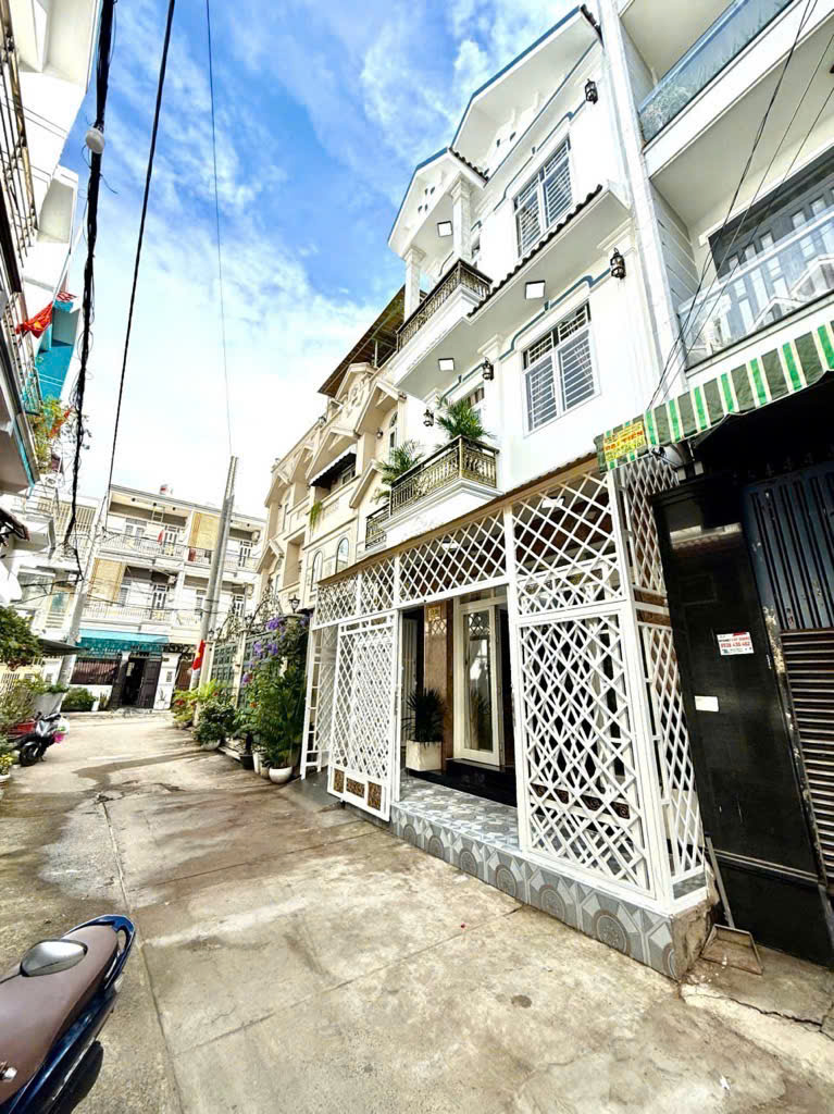 NHÀ HẺM XE HƠI NHÀ LÊ VĂN QUỚI, 81M2, 4 TẦNG, (6.2x13) GIÁ 7.2 TỶ.