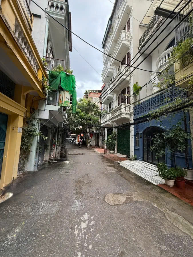 Bán nhà Nguyễn Phúc Lai, Đống Đa 56m2 Phân lô, ô tô tránh vỉa hè - kinh doanh ngày đêm