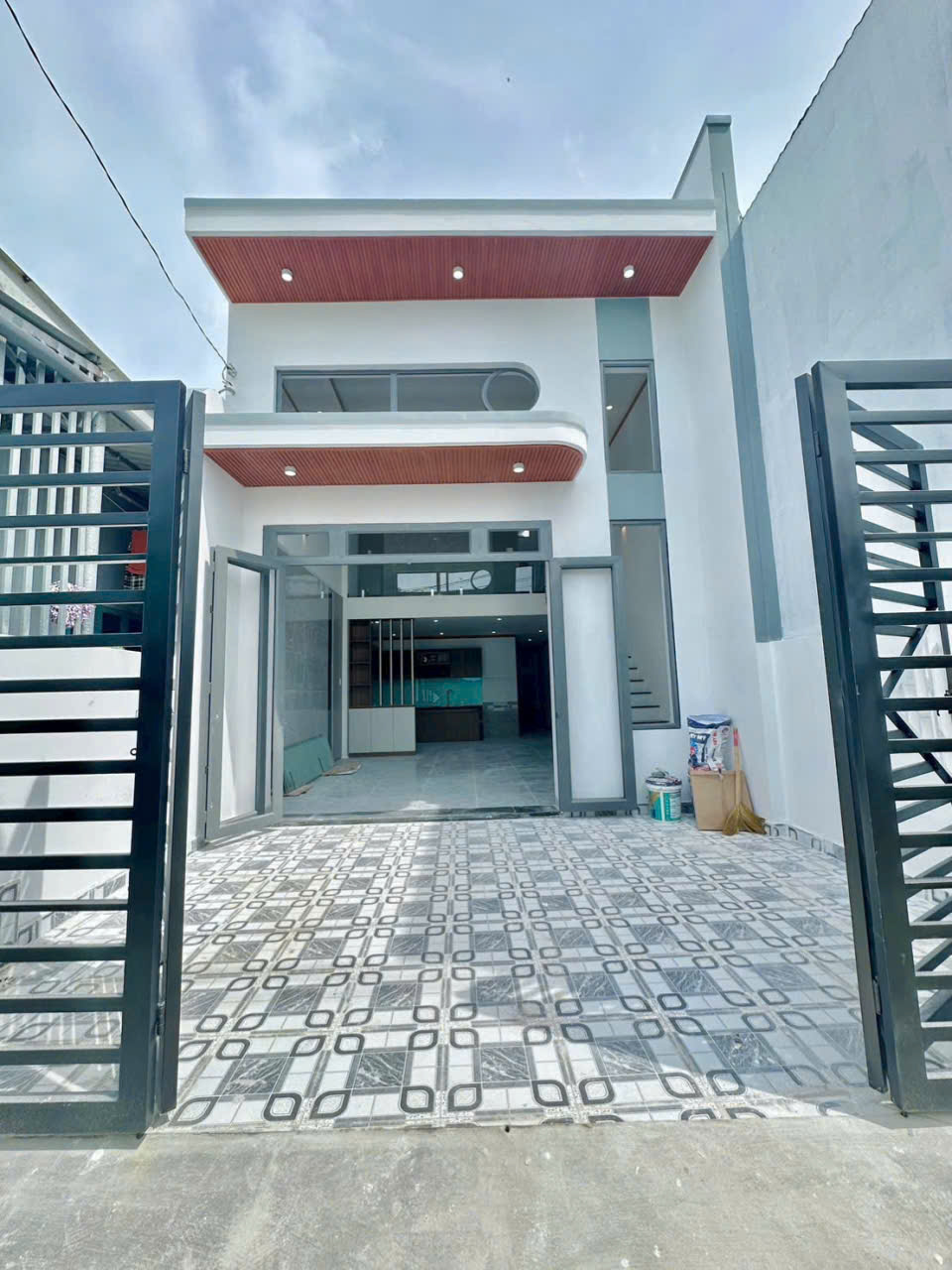 Bán nhà 1T1L tặng nội thất, ngay cty Changsin - Đồng Khởi chỉ 1 tỷ 880!