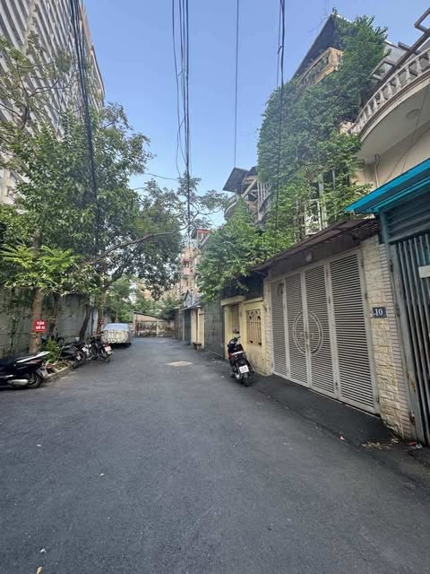 PHÂN LÔ CẦU GIẤY - 2 THOÁNG TRƯỚC SAU - KHU VỰC DÂN TRÍ CAO - CHỦ THIỆN CHÍ - GIÁ ĐẦU TƯ