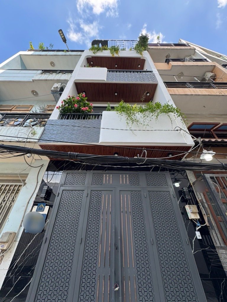 Nhà Hẻm Ô Tô Ngay Phan Huy Ích Sau Lưng Emart Gò Vấp