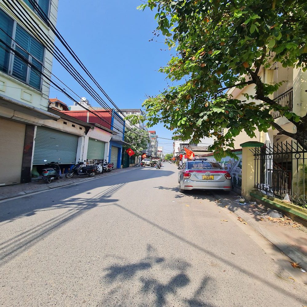 50m2 Đât Trung tâm Trâu Quỳ, Gia Lâm, ngõ ô tô thông. Nhỉnh 7 tỷ. Lh 0877817368