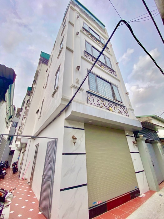 BÁN NHÀ ĐẸP THỤY PHƯƠNG - ĐÔNG NGẠC - DT37M2 - 5 TẦNG - GIÁ 6,5 TỶ NGÕ GẦN Ô TÔ - KINH DOANH